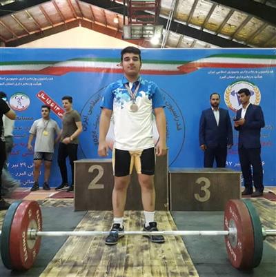وزنه بردار تیم نفت و گاز مسجدسلیمان مدال نقره مسابقات کشوری را کسب کرد . وزنه بردار تیم نفت و گاز مسجدسلیمان مدال نقره مسابقات کشوری را کسب کرد .