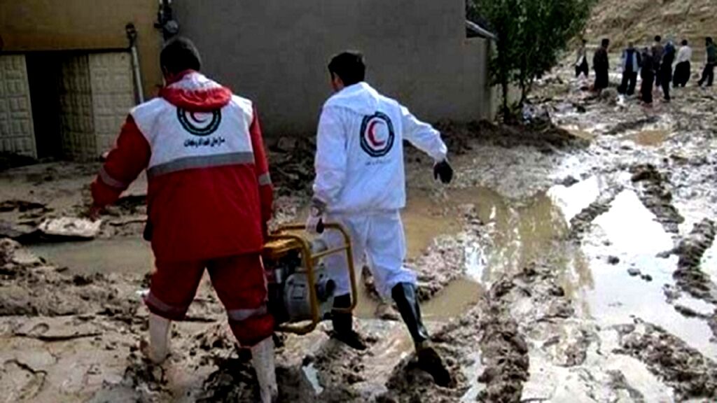 آماده باش جمعیت هلال احمر خوزستان در پی فعال شدن سامانه بارشی آماده باش جمعیت هلال احمر خوزستان در پی فعال شدن سامانه بارشی