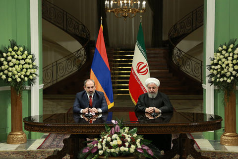 رئیس جمهوری: ایران آماده همکاری برای افزایش صادرات گاز به کشور ارمنستان است