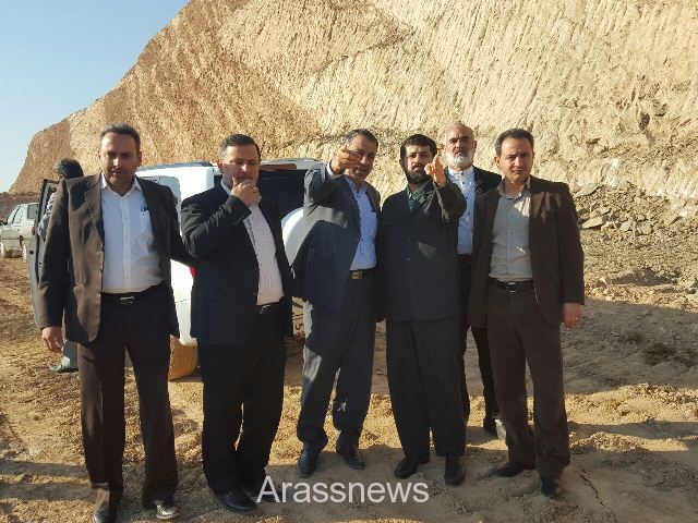 استانداری خوزستان،شهرداری اهواز را در اجرای پروژه های عمرانی یاری می کند استانداری خوزستان،شهرداری اهواز را در اجرای پروژه های عمرانی یاری می کند