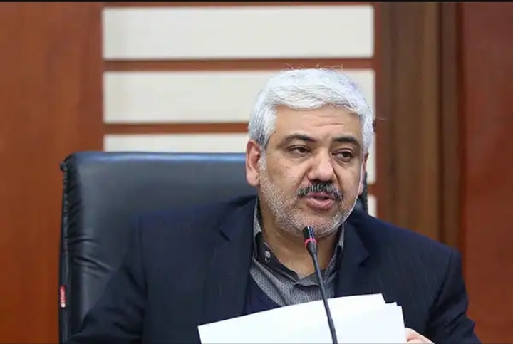 ایرانی‌ها ۴۹۰۰ ساعت بیشتر از دانش‌آموزان سایر کشورها درس می‌خوانند