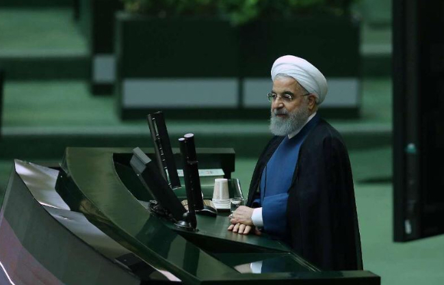 سوال از رییس جمهوری؛ دغدغه های اقتصادی یا فرافکنی سیاسی سوال از رییس جمهوری؛ دغدغه های اقتصادی یا فرافکنی سیاسی