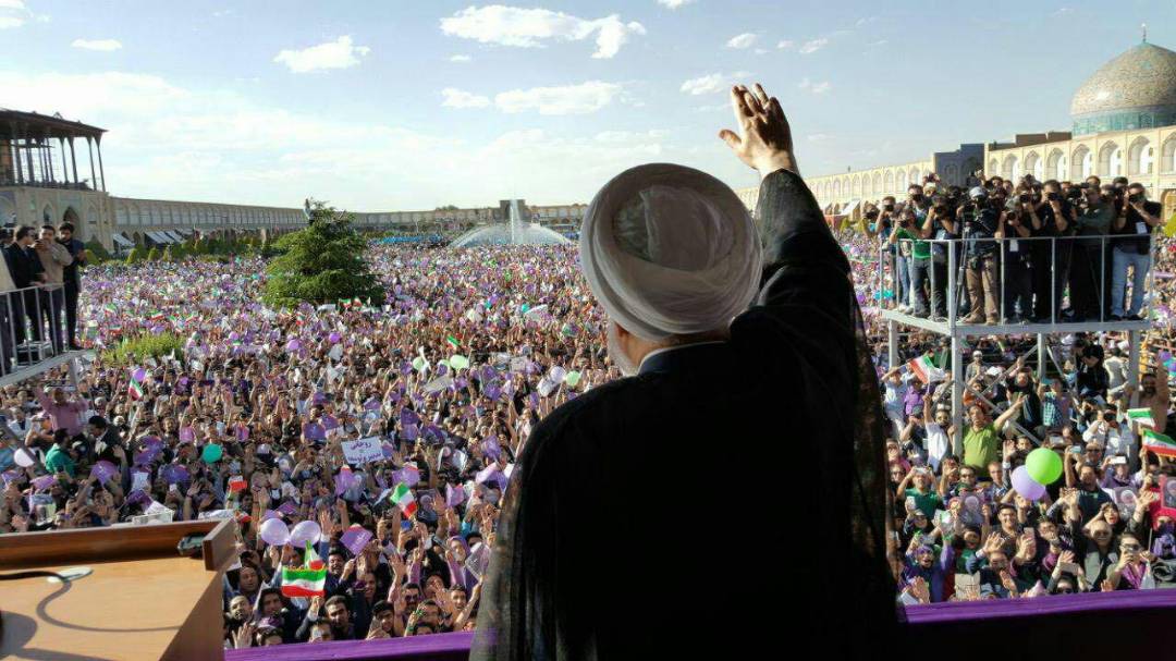 روحانی در اهواز:با آتش زدن سفارت مشکل ریزگردها حل نخواهد شد روحانی در اهواز:با آتش زدن سفارت مشکل ریزگردها حل نخواهد شد