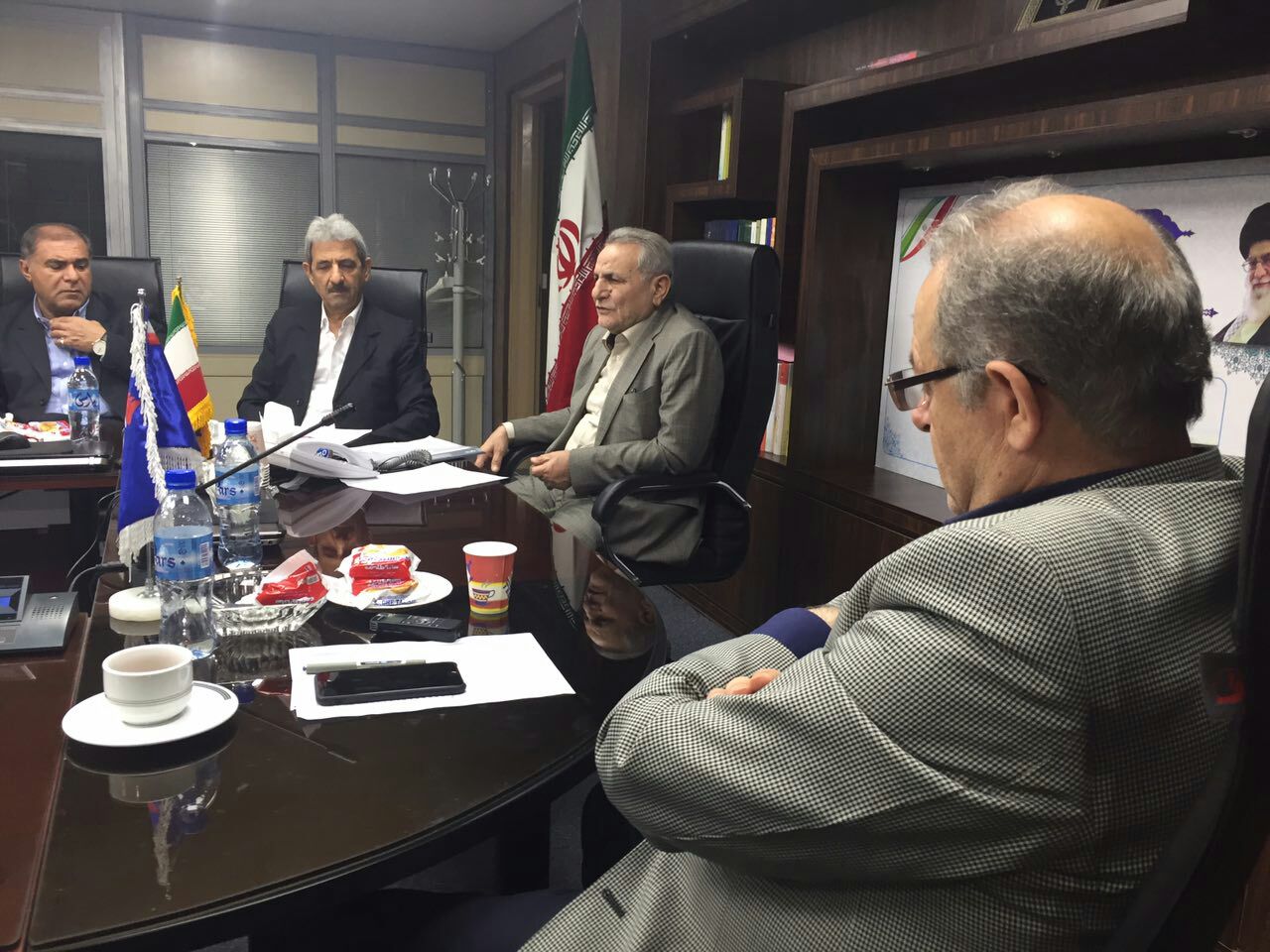مدیرعامل شرکت آبفا اهواز: شرکت نفت یک متولی سازنده و حامی دستگاه های اجراییست مدیرعامل شرکت آبفا اهواز: شرکت نفت یک متولی سازنده و حامی دستگاه های اجراییست